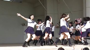 무료 포르노 예고편 보기